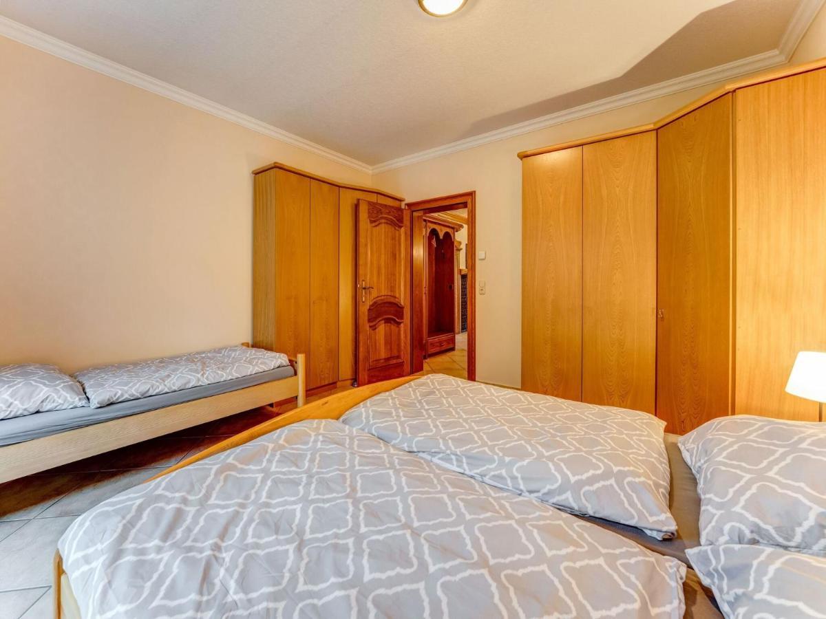 Spacious Flat In Adenau Near The N Rburgring Exterior foto